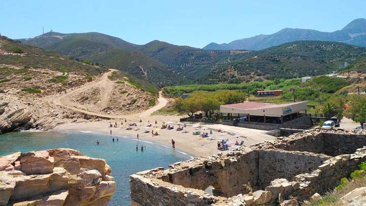 Aliki Beach